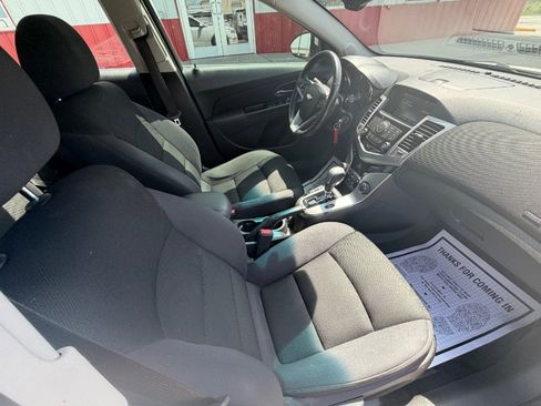 Used 2014 Chevrolet Cruze LT w/ RS Package FWD image 10