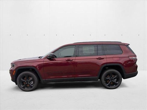 New 2025 Jeep Grand Cherokee L Limited w/ Black Appearance Package image 6
