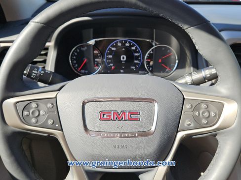 Used 2023 GMC Acadia Denali AWD/4WD image 18