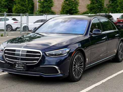 Used 2023 Mercedes-Benz S 580 4MATIC Sedan image 3