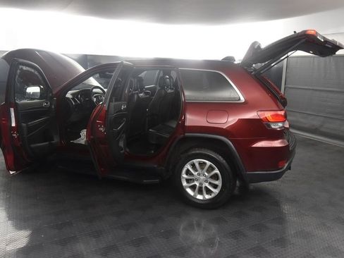 Used 2022 Jeep Grand Cherokee Laredo X image 40