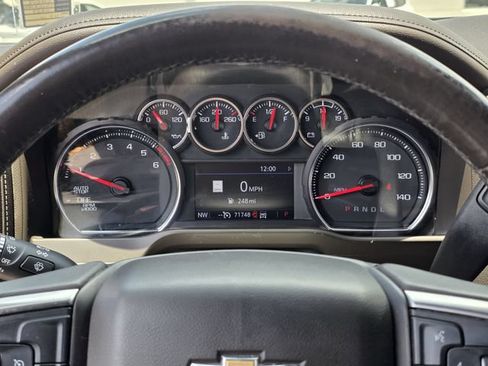 Used 2021 Chevrolet Silverado 1500 LTZ w/ LTZ Convenience Package II AWD/4WD image 10