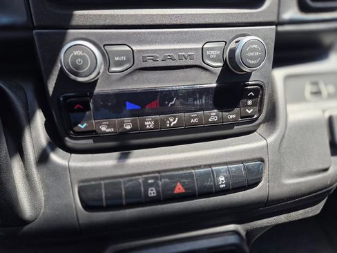 Used 2025 RAM ProMaster 3500 w/ Convenience Group FWD image 18