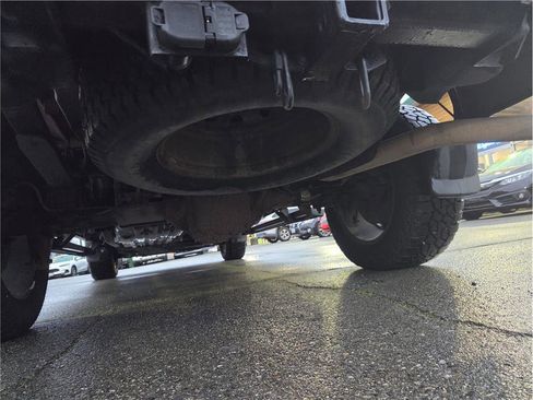 Used 2014 Ford F150 FX4 w/ Equipment Group 402A Luxury image 34