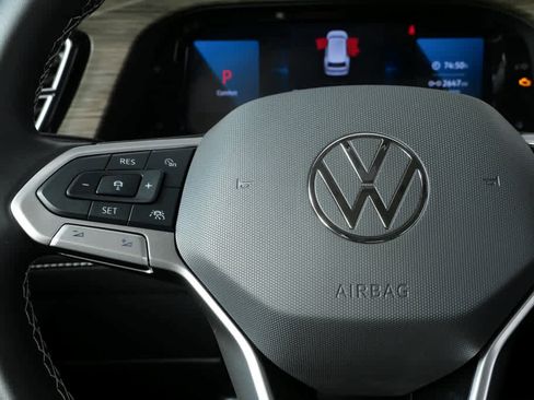 Certified 2025 Volkswagen Atlas SEL image 13