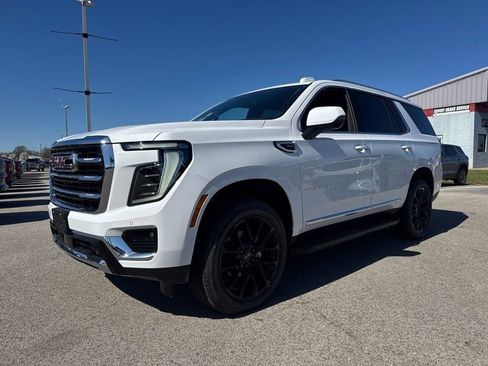 New 2026 GMC Yukon Elevation image 2