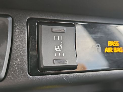 Used 2024 Toyota RAV4 XSE w/ Weather Package AWD/4WD image 27