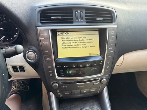 Used 2010 Lexus IS 250C image 17