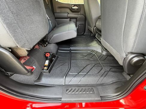 Used 2019 Chevrolet Silverado 1500 Custom Trail Boss image 32