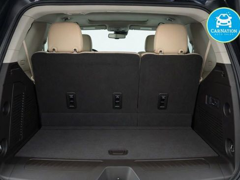 Used 2021 GMC Yukon SLT w/ SLT Luxury Plus Package AWD/4WD image 12