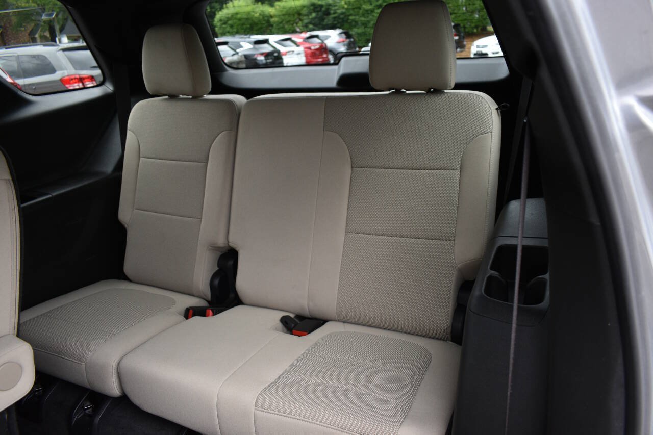 Used 2023 Chevrolet Traverse LT w/ LPO, Cargo Package AWD/4WD image 10