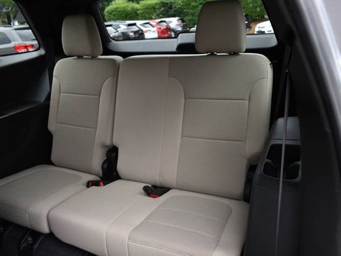 Used 2023 Chevrolet Traverse LT w/ LPO, Cargo Package AWD/4WD image 10