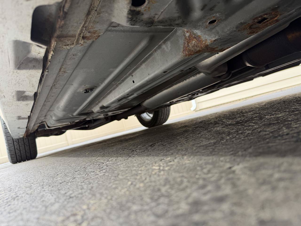 Used 2010 Buick Lucerne CXL FWD image 6