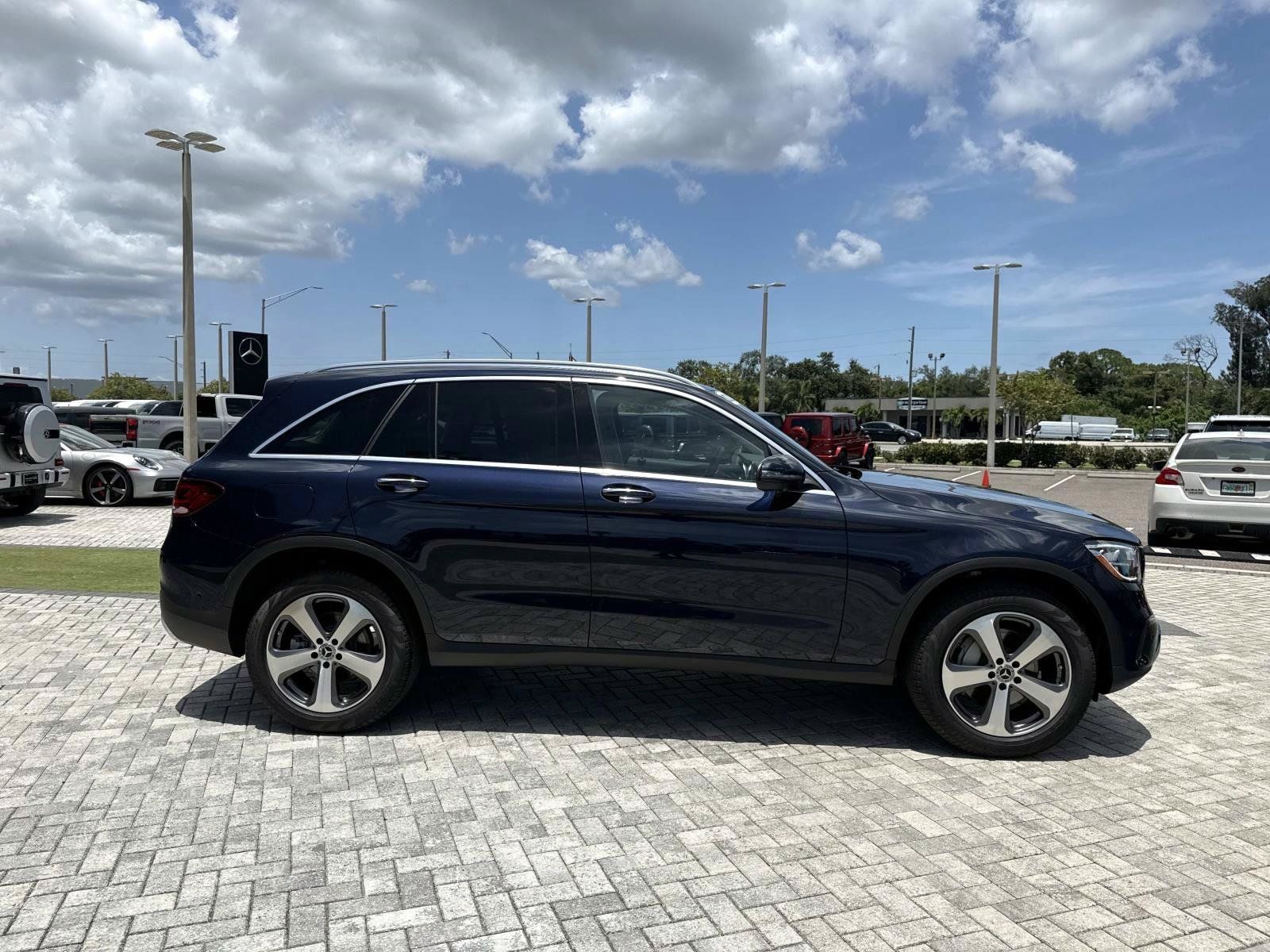 Used 2022 Mercedes-Benz GLC 300 image 6