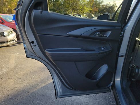 Used 2024 Chevrolet TrailBlazer LT w/ Driver Confidence Package image 25