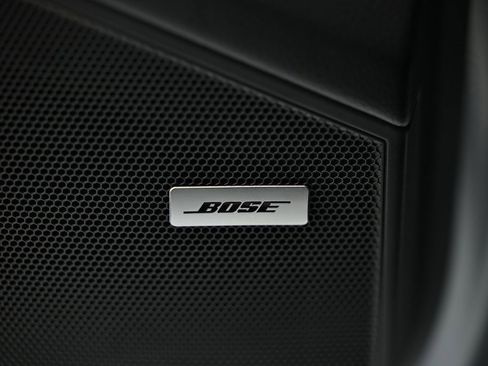 Certified 2025 Porsche Cayenne image 21