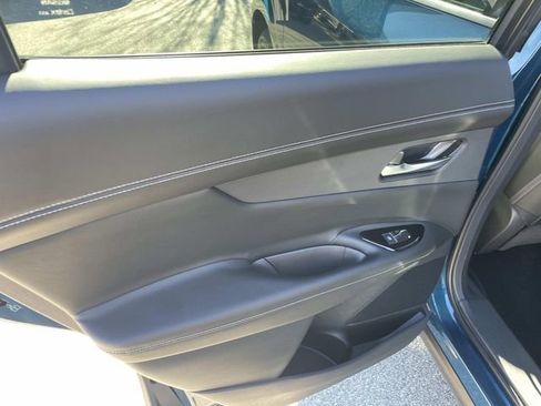 Certified 2025 Nissan Murano SL image 12