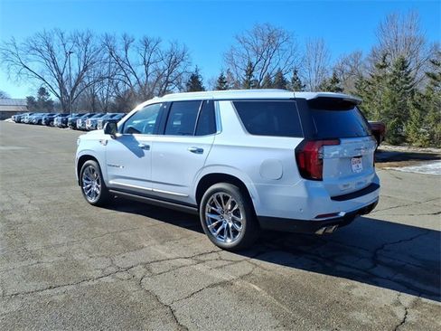 Used 2026 GMC Yukon Denali w/ Denali Reserve Package image 6