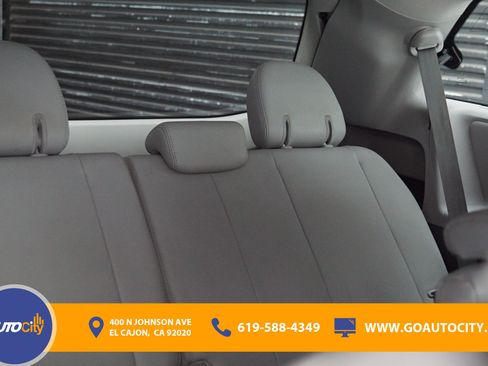 Used 2018 Toyota Sienna XLE w/ XLE Navigation Package FWD image 15