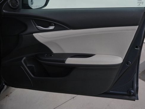 Used 2019 Honda Insight EX image 9