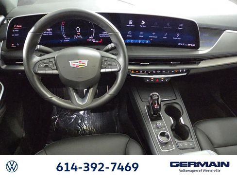 Used 2025 Cadillac XT4 Sport w/ Cold Weather Package image 18