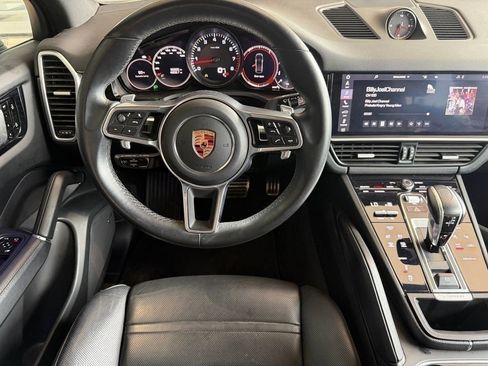 Certified 2020 Porsche Cayenne S AWD/4WD image 31