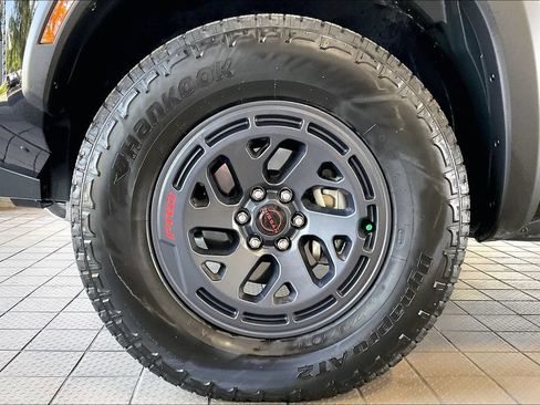 Used 2026 Nissan Frontier PRO-4X AWD/4WD image 31