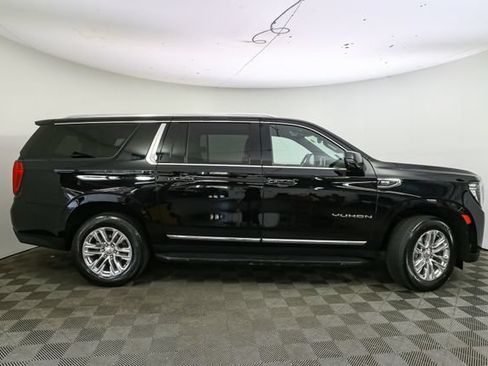 Used 2022 GMC Yukon XL SLT w/ SLT Premium Package AWD/4WD image 15