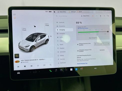 Used 2021 Tesla Model Y Long Range AWD/4WD image 21