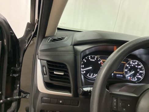 Used 2024 Nissan Rogue SV image 14