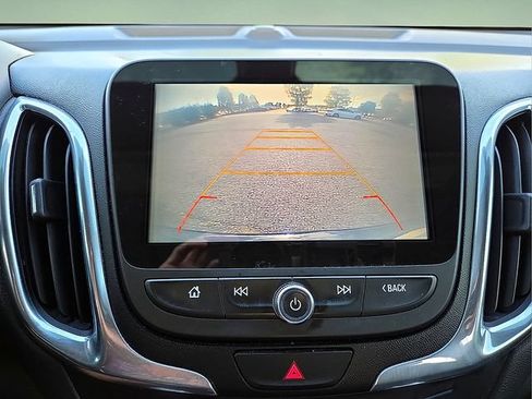 Used 2018 Chevrolet Equinox LT w/ Sun & Infotainment Package FWD image 20