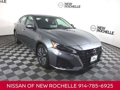 New 2025 Nissan Altima 2.5 SV