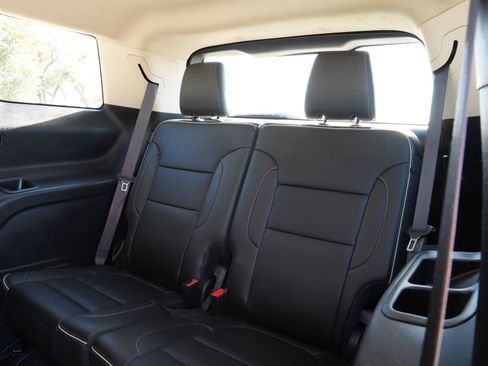 Used 2023 GMC Acadia Denali FWD image 21