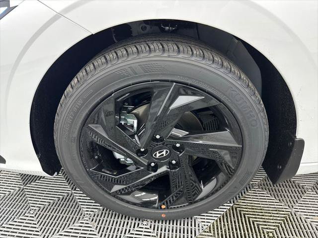 New 2026 Hyundai Elantra SEL Sport FWD image 11