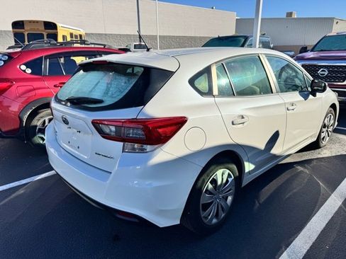 Used 2023 Subaru Impreza 2.0i image 2