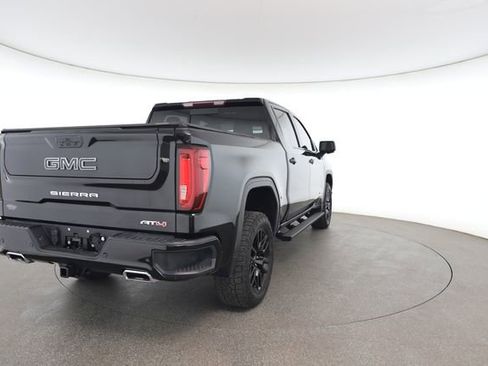 Used 2022 GMC Sierra 1500 AT4 w/ AT4 Preferred Package AWD/4WD image 17
