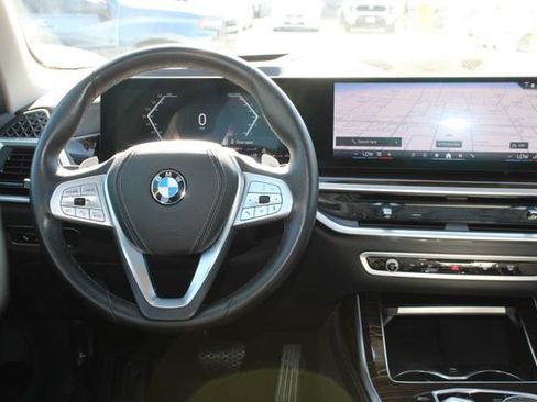 Used 2024 BMW X7 xDrive40i w/ Premium Package AWD/4WD image 15
