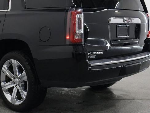 Used 2017 GMC Yukon Denali w/ Open Road Package image 10