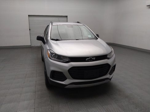 Used 2020 Chevrolet Trax LT w/ Redline Edition AWD/4WD image 14