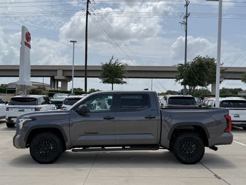 Used 2026 Toyota Tundra SR5 AWD/4WD image 8