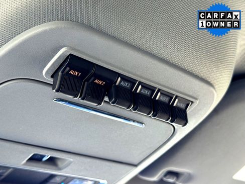 Used 2024 Ford F350 Lariat w/ Black Appearance Package image 32