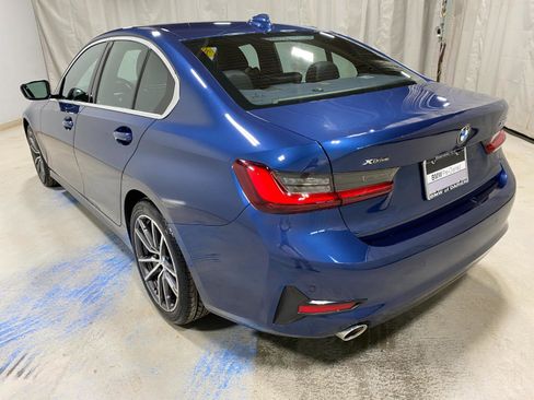 Used 2022 BMW 330i xDrive Sedan w/ Premium Package image 6