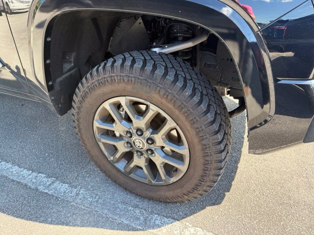 Used 2026 Toyota Tundra Platinum AWD/4WD image 4