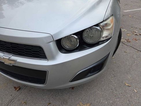 Used 2016 Chevrolet Sonic LT image 11