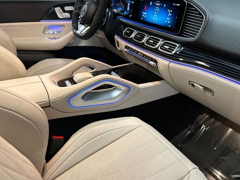 New 2026 Mercedes-Benz GLS 63 AMG 4MATIC image 27