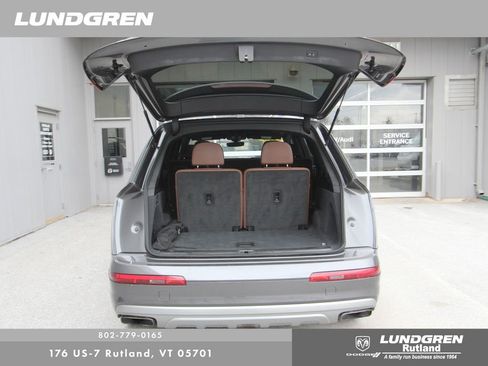 Used 2018 Audi Q7 3.0T Premium Plus w/ Premium Plus Package AWD/4WD image 42
