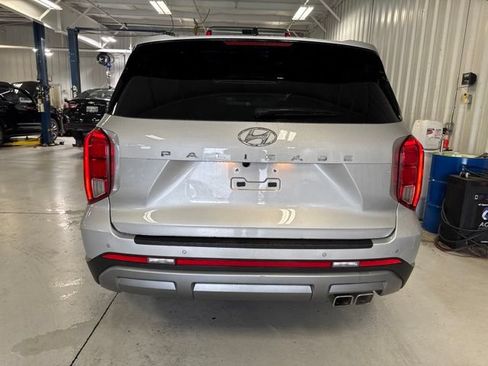 Used 2023 Hyundai Palisade SEL w/ Premium Package AWD/4WD image 11