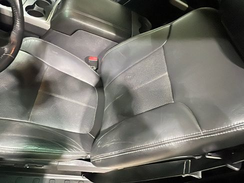 Used 2015 Ford F250 Lariat w/ Chrome Package image 11