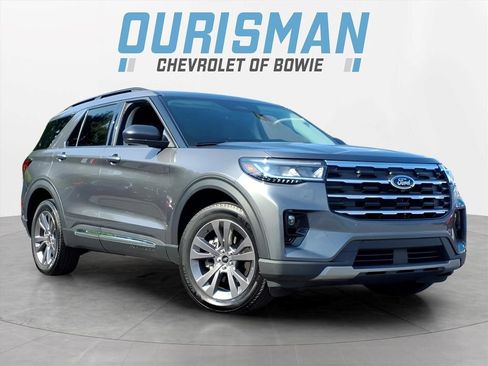 Used 2025 Ford Explorer Active w/ Active Comfort Package AWD/4WD image 1