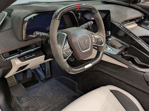 Used 2023 Chevrolet Corvette Z06 w/ Z07 Performance Package image 4